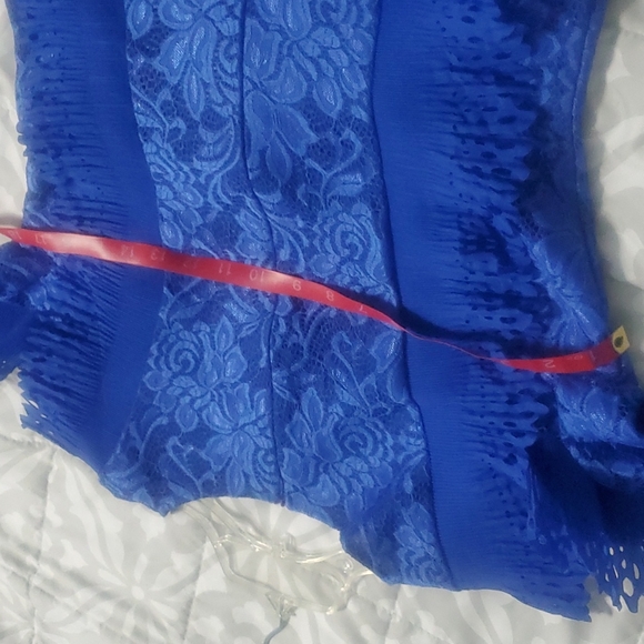 Dress - Picture 5 of 5